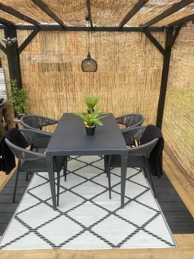 Maison De Mags & Mags Willow Room Lanouaille Esterno foto